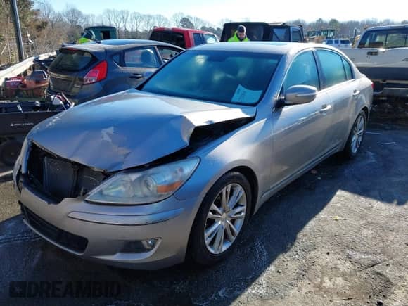 2011 Hyundai Genesis с VIN KMHGC4DE2BU123177, выставлен на аукционе IAAI как лот 41272484 с пробегом 142 904 миль миль и . История ставок и продаж доступна на DreamBid. Изображение 17.