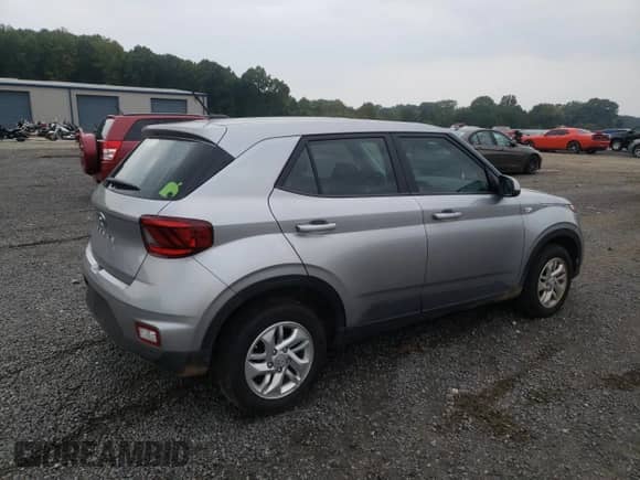 2024 Hyundai Venue SE z VIN KMHRB8A35RU295431, wystawiony jako Copart lot #72897754 z przebiegiem 11 769 mil mil oraz Szkoda całkowita • Salvage title. Historia ofert i sprzedaży dostępna na DreamBid. Obrazek 3.