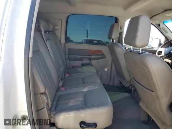 2007 Dodge 2500 Laramie z VIN 3D7KS29A67G803496, wystawiony jako Copart lot #69790205 z przebiegiem Nie podano mil oraz Szkoda całkowita • Salvage title. Historia ofert i sprzedaży dostępna na DreamBid. Obrazek 10.