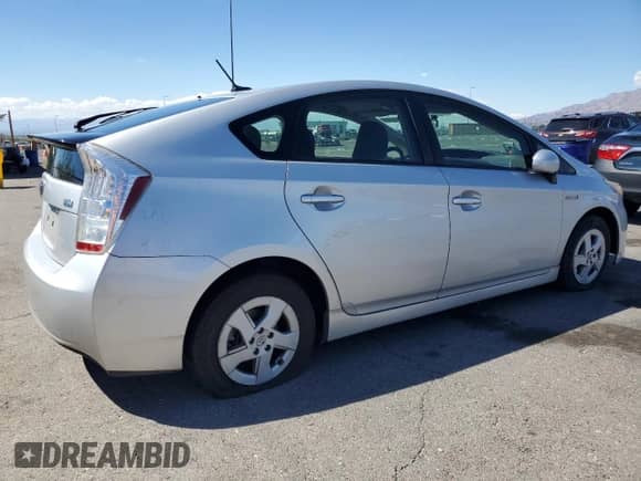 2010 Toyota Prius III с VIN JTDKN3DU2A0220296, выставлен на аукционе Copart как лот 84711115 с пробегом 216 581 миль миль и Чистый • Clean title. История ставок и продаж доступна на DreamBid. Изображение 3.
