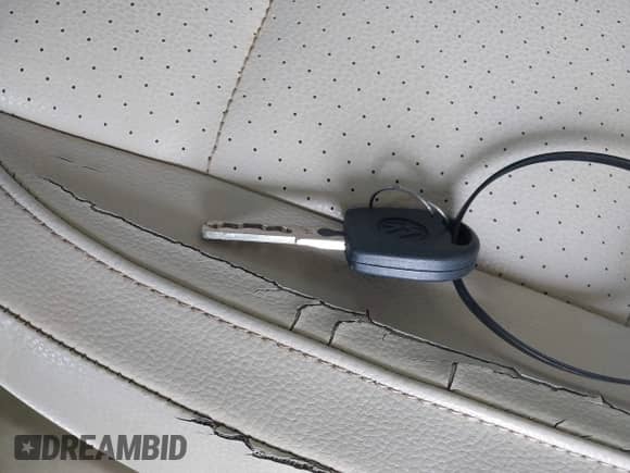 2012 Volkswagen Tiguan S с VIN WVGAV7AX9CW530071, выставлен на аукционе IAAI как лот 43425420 с пробегом 168 467 миль миль и . История ставок и продаж доступна на DreamBid. Изображение 11.