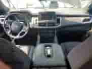 2022 Chevrolet Tahoe LS с VIN 1GNSCMKD8NR249776, выставлен на аукционе Copart как лот 81009475 с пробегом Не указан миль и На запчасти • Non repairable. История ставок и продаж доступна на DreamBid. Изображение 8.