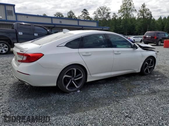 2020 Honda Accord Sport с VIN 1HGCV1F3XLA034629, выставлен на аукционе Copart как лот 68688855 с пробегом 122 180 миль миль и Списание • Salvage title. История ставок и продаж доступна на DreamBid. Изображение 3.