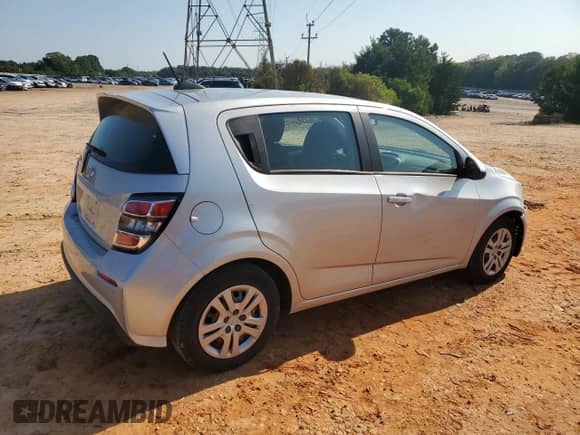 2020 Chevrolet Sonic LT with VIN 1G1JG6SB8L4116134, listed as a Copart auction lot 69114095 with 90,970 mi miles and Salvage title. Bid and sale history available at DreamBid. Image 3.