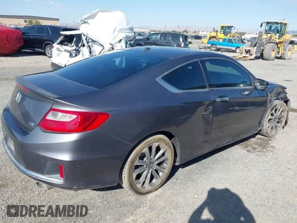 2015 Honda Accord EX-L z VIN 1HGCT2B88FA002618, wystawiony jako IAAI lot #43312590 z przebiegiem 45 640 mil mil oraz . Historia ofert i sprzedaży dostępna na DreamBid. Obrazek 4.