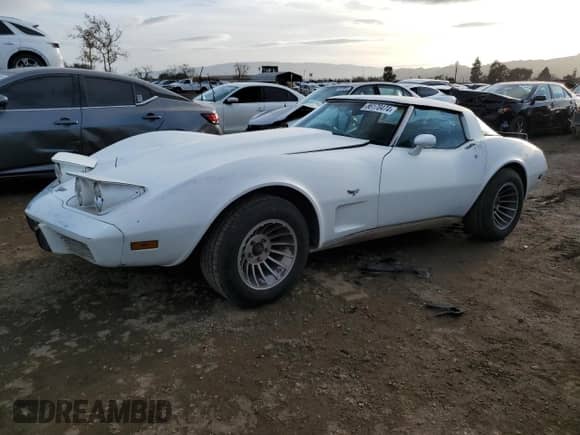 1979 Chevrolet Corvette с VIN 1Z8789S415941, выставлен на аукционе Copart как лот 86170474 с пробегом 43 425 миль миль и Чистый • Clean title. История ставок и продаж доступна на DreamBid. Изображение 1.
