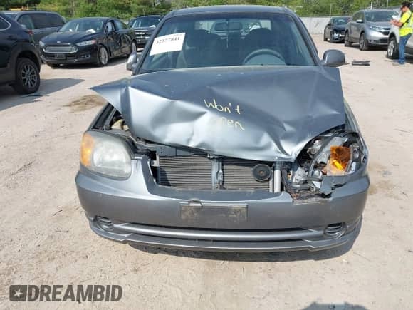 2003 Hyundai Accent GL с VIN KMHCG35CX3U243322, выставлен на аукционе IAAI как лот 42277841 с пробегом 45 855 миль миль и . История ставок и продаж доступна на DreamBid. Изображение 6.