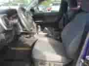 2022 Toyota Tacoma SR z VIN 3TYSZ5AN0NT091172, wystawiony jako Copart lot #56365785 z przebiegiem Nie podano mil oraz Szkoda całkowita • Salvage title. Historia ofert i sprzedaży dostępna na DreamBid. Obrazek 7.