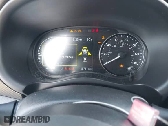 2024 Nissan Kicks SV z VIN 3N1CP5CV3RL576696, wystawiony jako IAAI lot #42656296 z przebiegiem 18 741 mil mil oraz . Historia ofert i sprzedaży dostępna na DreamBid. Obrazek 7.