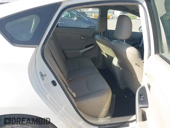 2014 Toyota Prius Four z VIN JTDKN3DUXE1748684, wystawiony jako IAAI lot #42051611 z przebiegiem 204 556 mil mil oraz . Historia ofert i sprzedaży dostępna na DreamBid. Obrazek 8.