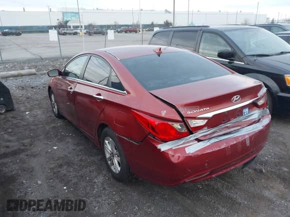 2012 Hyundai Sonata GLS with VIN 5NPEB4AC7CH461865, listed as a IAAI auction lot 43412970 with 200,850 mi miles and . Bid and sale history available at DreamBid. Image 3.