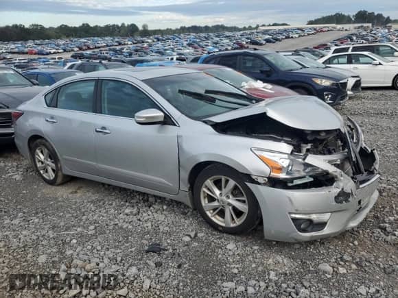 2015 Nissan Altima SV с VIN 1N4AL3APXFC241926, выставлен на аукционе Copart как лот 84193255 с пробегом 144 785 миль миль и Списание • Salvage title. История ставок и продаж доступна на DreamBid. Изображение 4.