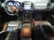 2012 Chrysler 300 S z VIN 2C3CCAJT9CH163883, wystawiony jako Copart lot #87398855 z przebiegiem 215 398 mil mil oraz Czysty tytuł • Clean title. Historia ofert i sprzedaży dostępna na DreamBid. Obrazek 8.