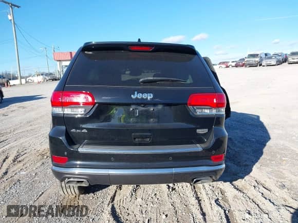 2020 Jeep Grand Cherokee Summit с VIN 1C4RJFJT4LC111122, выставлен на аукционе IAAI как лот 41235987 с пробегом 179 629 миль миль и . История ставок и продаж доступна на DreamBid. Изображение 16.