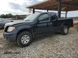 2017 Nissan Frontier S with VIN 1N6BD0CT2HN701735, listed as a Copart auction lot 56777005 with 196,980 mi miles and Salvage title. Bid and sale history available at DreamBid. Image 1.