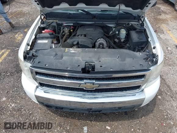 2007 Chevrolet Silverado 1500 1LT z VIN 3GCEK13M27G503233, wystawiony jako IAAI lot #42487465 z przebiegiem 220 704 mil mil oraz . Historia ofert i sprzedaży dostępna na DreamBid. Obrazek 10.
