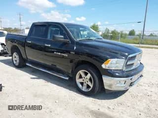 2012 Ram 1500 Big Horn z VIN 1C6RD7LT0CS272333, wystawiony jako IAAI lot #43111512 z przebiegiem 214 280 mil mil oraz . Historia ofert i sprzedaży dostępna na DreamBid. Obrazek 1.