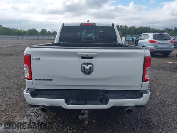2019 Ram 1500 Big Horn z VIN 1C6RREFT4KN819859, wystawiony jako IAAI lot #43292595 z przebiegiem 88 477 mil mil oraz . Historia ofert i sprzedaży dostępna na DreamBid. Obrazek 17.