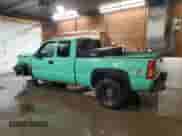 2006 Chevrolet Silverado 2500HD LS z VIN 1GCHK29U66E240602, wystawiony jako Copart lot #42244505 z przebiegiem 200 468 mil mil oraz Szkoda całkowita • Salvage title. Historia ofert i sprzedaży dostępna na DreamBid. Obrazek 2.