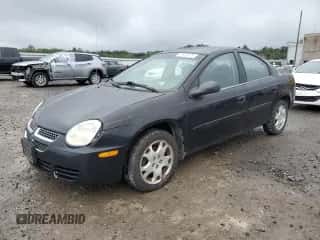 2004 Dodge Neon SXT z VIN 1B3ES56C34D639617, wystawiony jako Copart lot #73036524 z przebiegiem 126 165 mil mil oraz Czysty tytuł • Clean title. Historia ofert i sprzedaży dostępna na DreamBid. Obrazek 1.