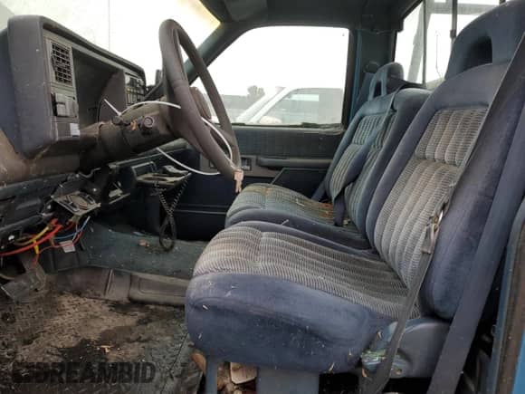 1994 GMC Sierra 1500 with VIN 1GTGC24F2RE506512, listed as a Copart auction lot 78692754 with 149,366 mi miles and Clean title. Bid and sale history available at DreamBid. Image 7.