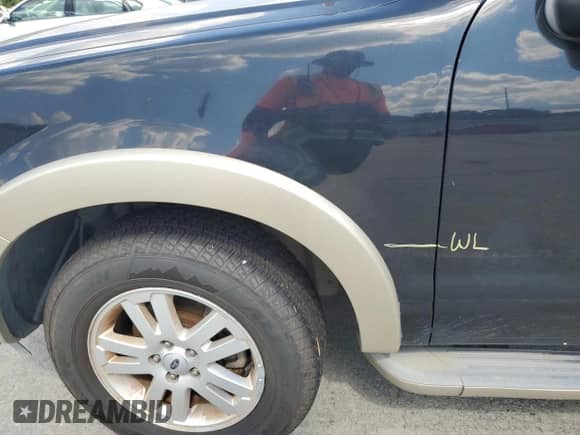 2010 Ford Explorer Eddie Bauer с VIN 1FMEU7EE9AUA73235, выставлен на аукционе Copart как лот 68172354 с пробегом 174 542 миль миль и Списание • Salvage title. История ставок и продаж доступна на DreamBid. Изображение 13.