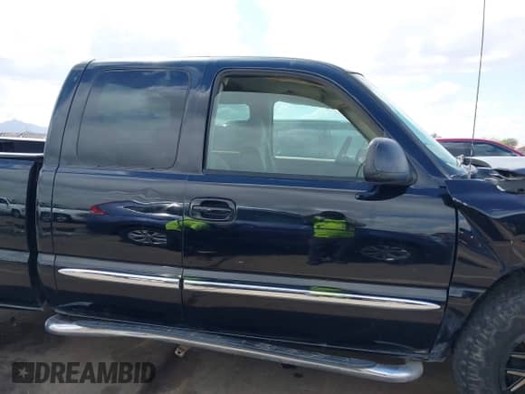 2004 GMC Sierra 1500 SLE with VIN 2GTEK19T841288170, listed as a IAAI auction lot 41955837 with 118,677 mi miles and . Bid and sale history available at DreamBid. Image 13.