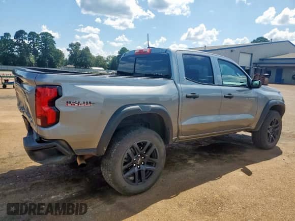 2024 Chevrolet Colorado 4WD Trail Boss с VIN 1GCPTEEK0R1153904, выставлен на аукционе Copart как лот 69063285 с пробегом 23 092 миль миль и Списание • Salvage title. История ставок и продаж доступна на DreamBid. Изображение 3.