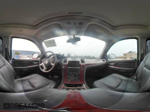 2008 Cadillac Escalade ESV с VIN 1GYFC66888R214804, выставлен на аукционе IAAI как лот 41560762 с пробегом 105 446 миль миль и . История ставок и продаж доступна на DreamBid. Изображение 18.