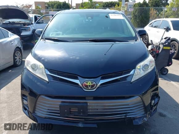 2019 Toyota Sienna Limited Premium with VIN 5TDDZ3DC3KS220715, listed as a IAAI auction lot 43206432 with 137,411 mi miles and . Bid and sale history available at DreamBid. Image 12.