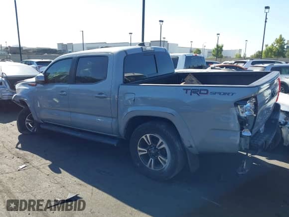 2019 Toyota Tacoma SR5 с VIN 3TMAZ5CN7KM086311, выставлен на аукционе IAAI как лот 43131255 с пробегом 33 027 миль миль и . История ставок и продаж доступна на DreamBid. Изображение 14.