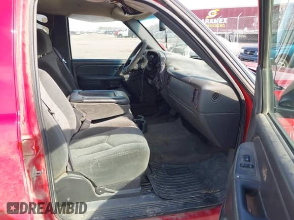 2004 Chevrolet Silverado 2500 LS с VIN 1GCGK23U64F228378, выставлен на аукционе IAAI как лот 41972236 с пробегом 228 119 миль миль и . История ставок и продаж доступна на DreamBid. Изображение 5.
