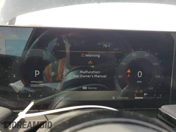 2025 Nissan Kicks SR z VIN 3N8AP6DA5SL368206, wystawiony jako Copart lot #81692475 z przebiegiem 15 779 mil mil oraz Szkoda całkowita • Salvage title. Historia ofert i sprzedaży dostępna na DreamBid. Obrazek 9.