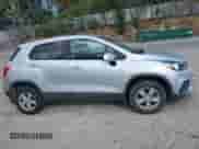2019 Chevrolet Trax LS with VIN 3GNCJNSB6KL204210, listed as a IAAI auction lot 43181029 with 62,318 mi miles and . Bid and sale history available at DreamBid. Image 13.