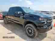 2025 Chevrolet Silverado 1500 z VIN 3GCUKHE89SG170865, wystawiony jako Copart lot #67275165 z przebiegiem 6 272 mil mil oraz Szkoda całkowita • Salvage title. Historia ofert i sprzedaży dostępna na DreamBid. Obrazek 4.