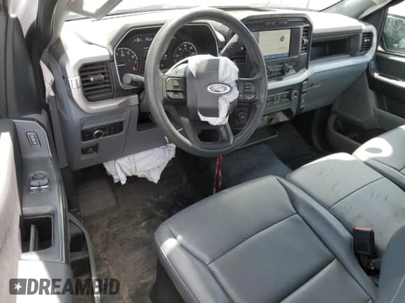 2023 Ford F-150 XL с VIN 1FTMF1CB6PKF08524, выставлен на аукционе Copart как лот 90696005 с пробегом 40 206 миль миль и Списание • Salvage title. История ставок и продаж доступна на DreamBid. Изображение 8.