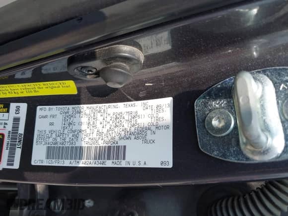 2014 Toyota Tacoma PreRunner z VIN 5TFJX4GN0EX027383, wystawiony jako IAAI lot #42299753 z przebiegiem 194 136 mil mil oraz . Historia ofert i sprzedaży dostępna na DreamBid. Obrazek 9.