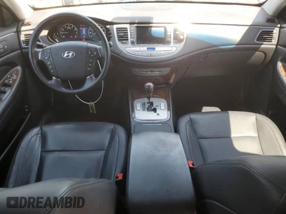 2011 Hyundai Genesis with VIN KMHGC4DEXBU124271, listed as a Copart auction lot 69627815 with 73,166 mi miles and Salvage title. Bid and sale history available at DreamBid. Image 8.