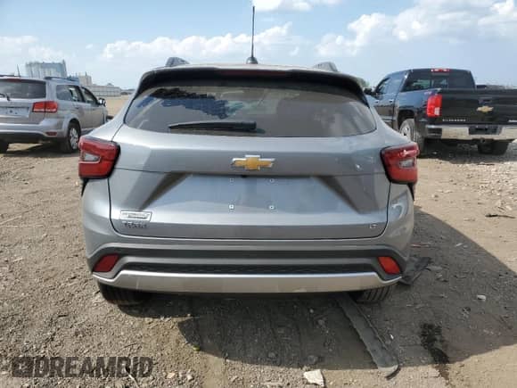 2025 Chevrolet Trax LT with VIN KL77LHEP5SC199166, listed as a Copart auction lot 63376505 with 1,795 mi miles and Salvage title. Bid and sale history available at DreamBid. Image 6.