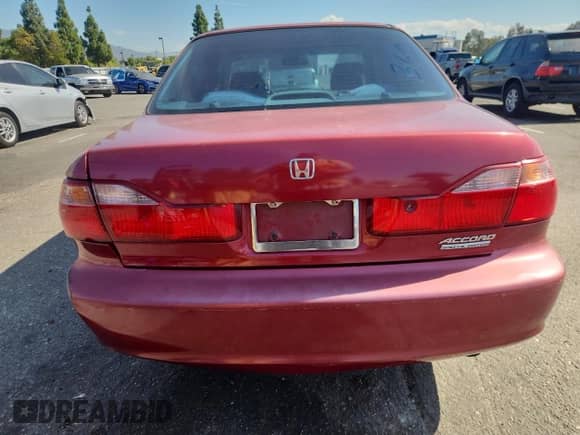2000 Honda Accord SE with VIN JHMCG6696YC019176, listed as a Copart auction lot 80961655 with 140,374 mi miles and Salvage title. Bid and sale history available at DreamBid. Image 6.