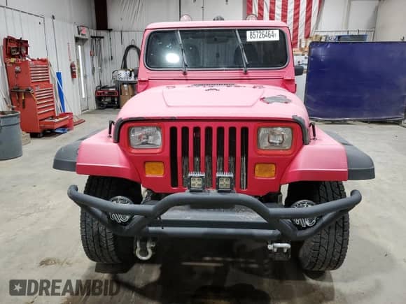 1992 Jeep Wrangler с VIN 2J4FY19P6NJ530276, выставлен на аукционе Copart как лот 85726464 с пробегом 290 949 миль миль и Чистый • Clean title. История ставок и продаж доступна на DreamBid. Изображение 5.
