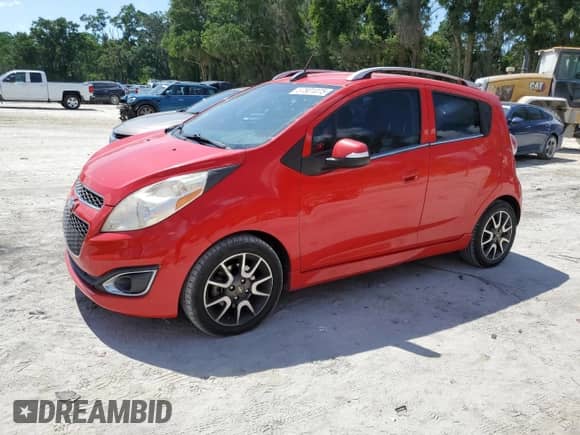 2015 Chevrolet Spark LT z VIN KL8CF6S91FC746614, wystawiony jako Copart lot #57801075 z przebiegiem 72 476 mil mil oraz Czysty tytuł • Clean title. Historia ofert i sprzedaży dostępna na DreamBid. Obrazek 1.