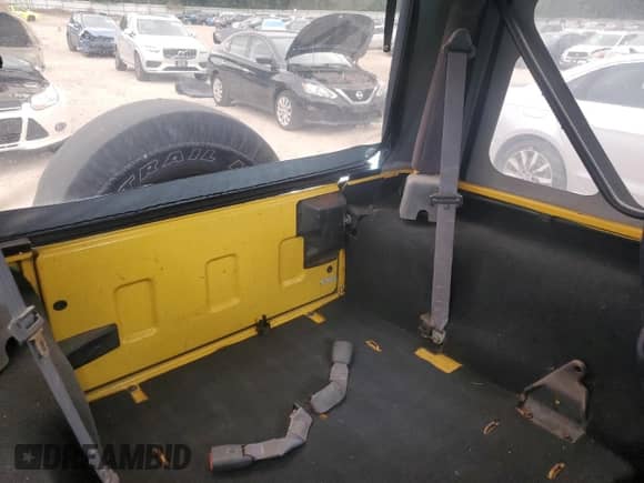 2000 Jeep Wrangler SE with VIN 1J4FA29P0YP775110, listed as a Copart auction lot 71498795 with 72,782 mi miles and Clean title. Bid and sale history available at DreamBid. Image 11.