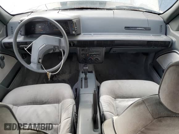 1990 Chevrolet Corsica с VIN 1G1LT54T5LY175073, выставлен на аукционе Copart как лот 71889604 с пробегом 111 578 миль миль и Чистый • Clean title. История ставок и продаж доступна на DreamBid. Изображение 8.