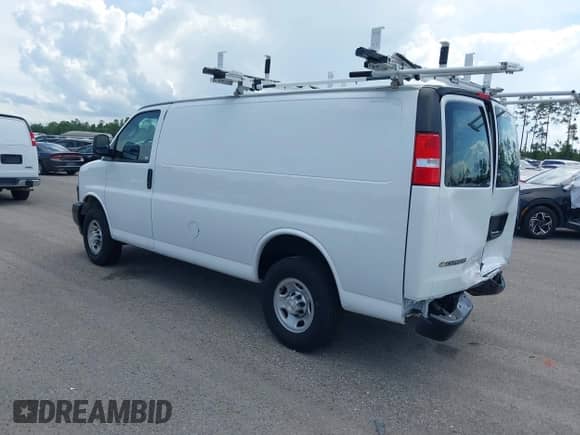 2023 Chevrolet Express Cargo с VIN 1GCWGAFP5P1217550, выставлен на аукционе IAAI как лот 42383684 с пробегом 9 673 миль миль и . История ставок и продаж доступна на DreamBid. Изображение 3.