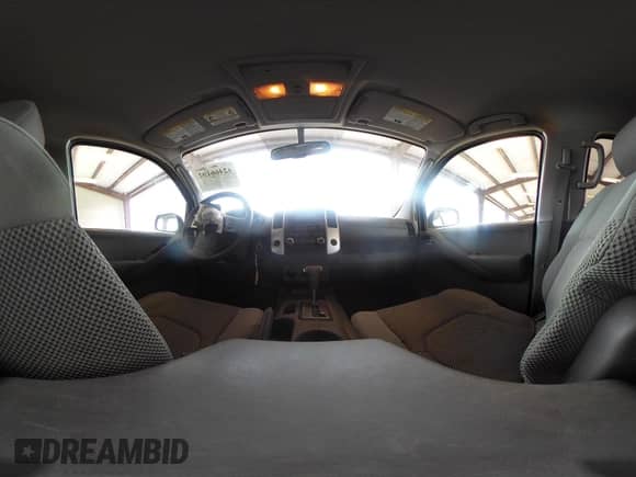 2011 Nissan Frontier Pro-4X z VIN 1N6AD0EV6BC448156, wystawiony jako IAAI lot #42466102 z przebiegiem 119 067 mil mil oraz . Historia ofert i sprzedaży dostępna na DreamBid. Obrazek 19.