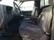 2000 GMC Sierra 1500 SLE с VIN 1GTEK14T9YE157194, выставлен на аукционе Copart как лот 83010254 с пробегом 242 501 миль миль и Списание • Salvage title. История ставок и продаж доступна на DreamBid. Изображение 7.