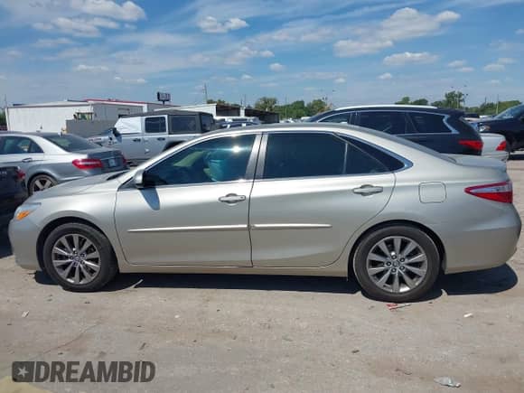 2016 Toyota Camry SE с VIN 4T1BF1FK8GU585740, выставлен на аукционе IAAI как лот 43325504 с пробегом 92 894 миль миль и . История ставок и продаж доступна на DreamBid. Изображение 14.