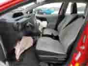 2014 Toyota Prius One z VIN JTDKDTB34E1569568, wystawiony jako Copart lot #82497155 z przebiegiem Nie podano mil oraz Szkoda całkowita • Salvage title. Historia ofert i sprzedaży dostępna na DreamBid. Obrazek 7.