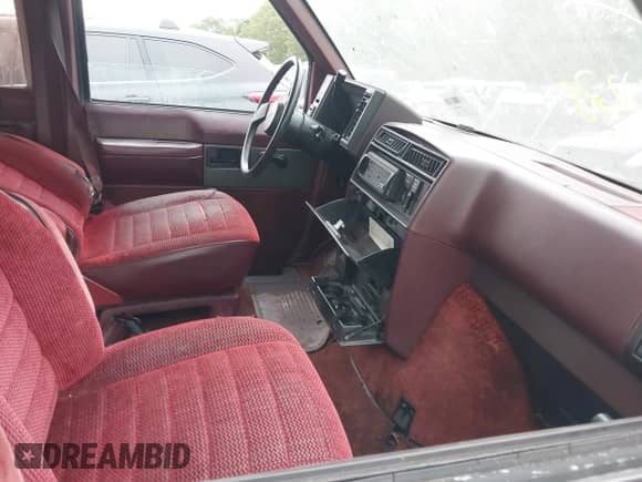 1986 Chevrolet Astro с VIN 1G8DM15Z8GB120348, выставлен на аукционе IAAI как лот 42466278 с пробегом Не указан миль и . История ставок и продаж доступна на DreamBid. Изображение 5.
